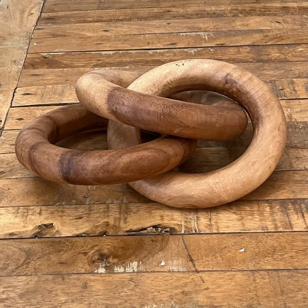 Medium Wooden Chain Link Sculpture Decorative Solid Wood Loops Nautical - Picture 4 of 7